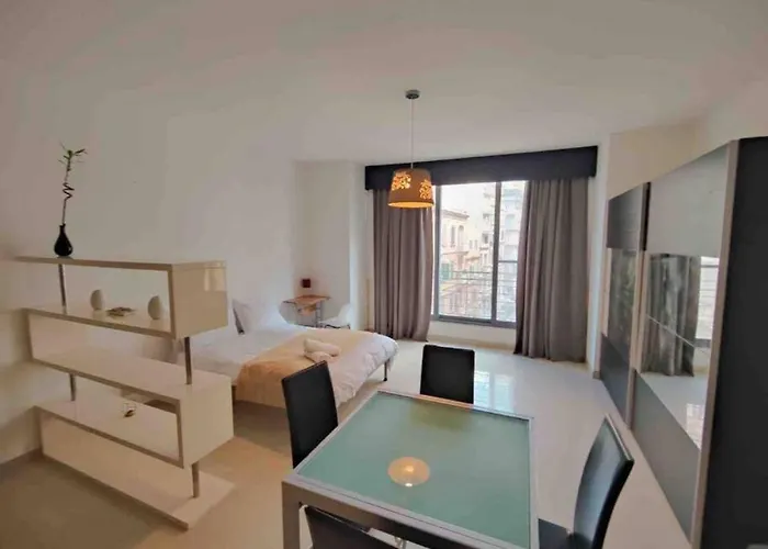 Seaview Apartment Sliema