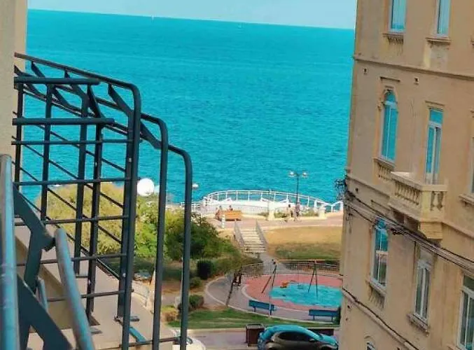 Seaview Apartment Sliema